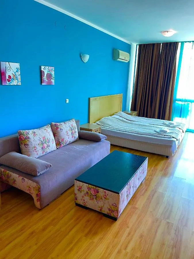 Amur De Lux Apartments Primorsko